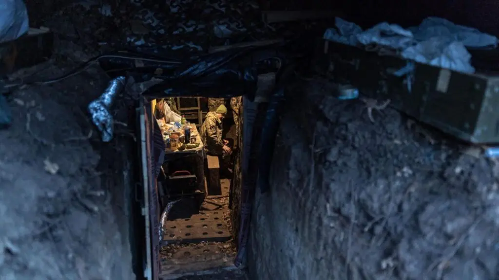 Șefii armatei ruse torturează și execută soldații care refuză să lupte în Ucraina. Ororile povestite chiar de colegii lor