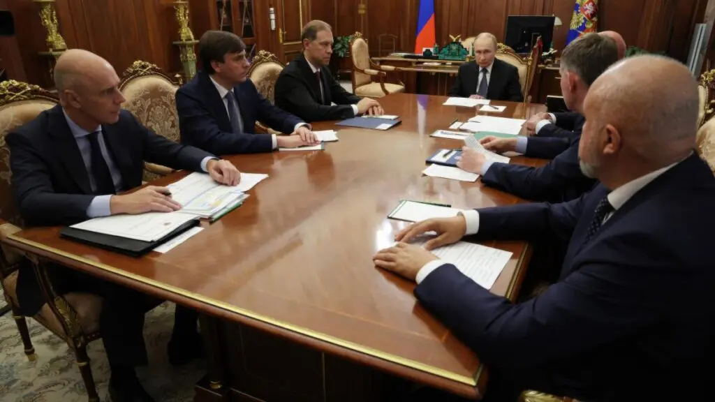 Sociologul șef al Kremlinului avertizează că în Rusia ar putea izbucni un război civil. Care sunt celelalte patru provocări pentru Putin