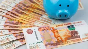 Rușii își golesc conturile: peste 24 miliarde de euro retrase din bănci de la începutul anului. Teama care se răspândește în Rusia