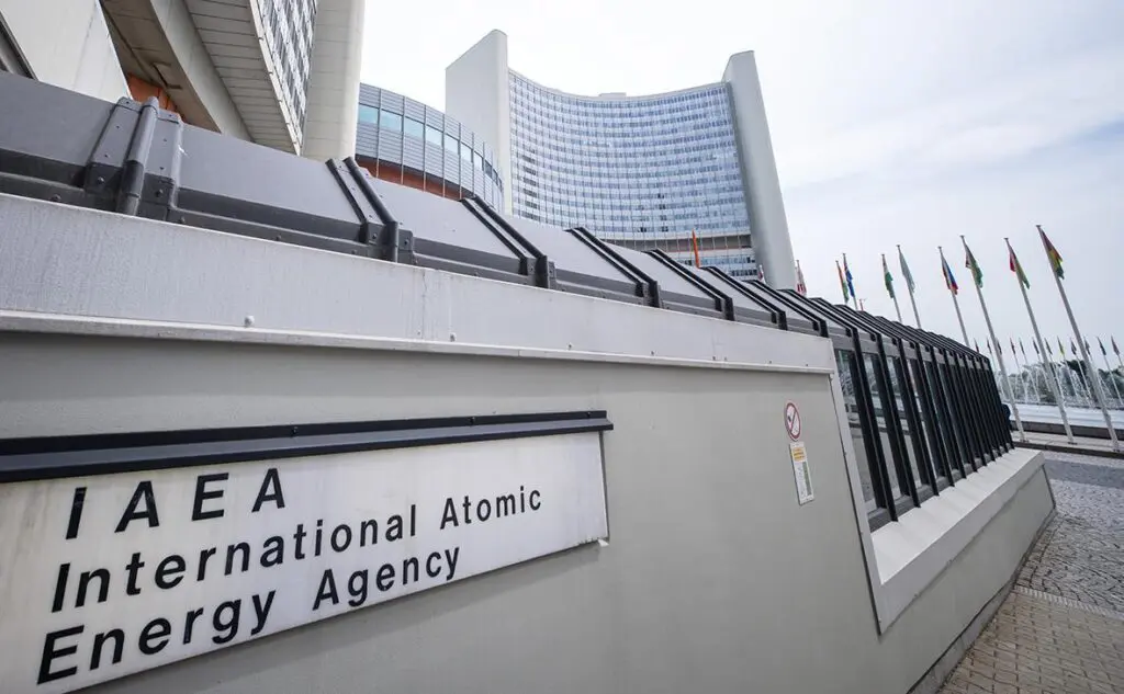 МАГАТЭ: саркофаг над Чернобыльской АЭС больше не защищает от радиации и требует капитального ремонта