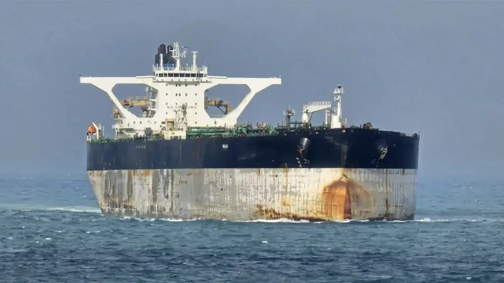 Россия попросила США прекратить погоню за шедшим в Венесуэлу танкером