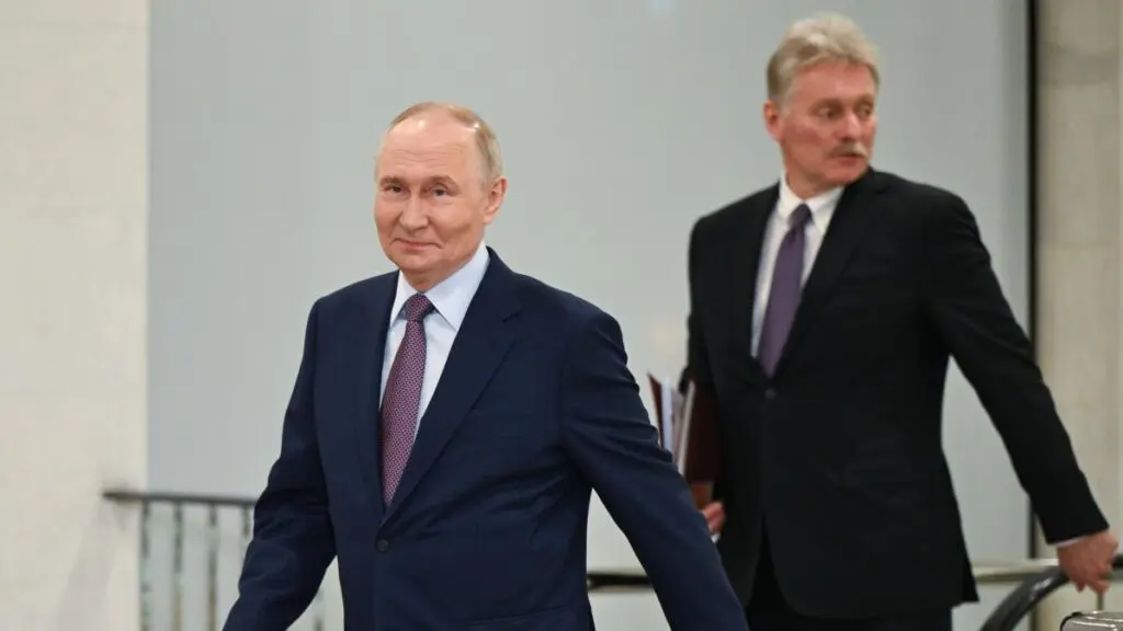 Noi atacuri ale Kremlinului la adresa liderilor europeni: “Sunt prea slabi pentru a-l opri pe Trump”