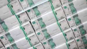 Sistemul bancar rus sub presiune: restanțele la ipoteci ating niveluri-record