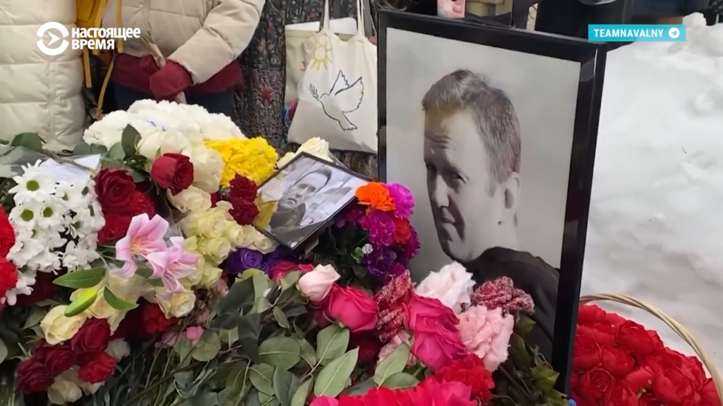 Трех жителей Петербурга арестовали за участие в акциях в память об Алексее Навальном