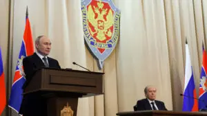 Путин потребовал усилить защиту генералов и чиновников после взрыва машины ДПС в Москве