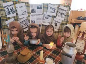 FOTO Delir în regiunile ocupate de ruși. Copiii de la o grădiniță din Lugansk, impuși să schimbe pâine pe cartele la grădiniță