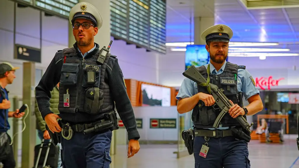 Războiul hibrid continuă: Moscova, acuzată de peste 150 de operațiuni în UE