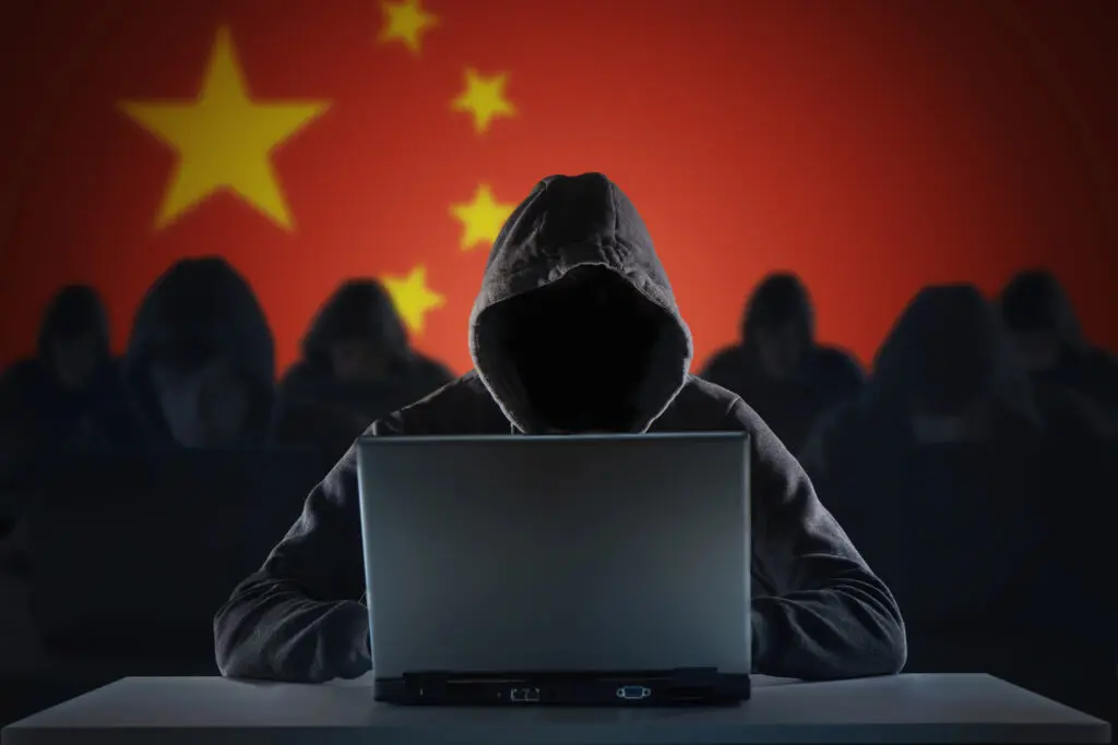 Chinezii au spionat angajați ai UE și NATO pe LinkedIn. Date secrete puteau ajunge la Beijing