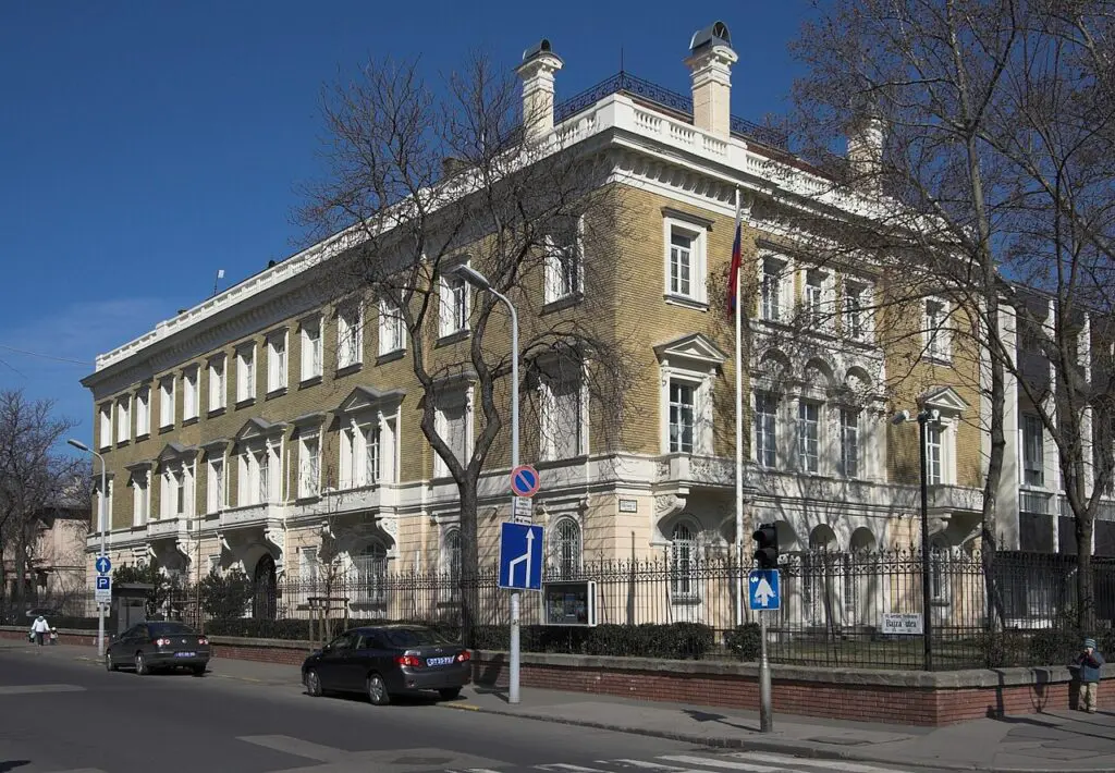 „Agenstvo”: până la jumătate dintre diplomații ruși din Ungaria ar avea conexiuni cu serviciile secrete