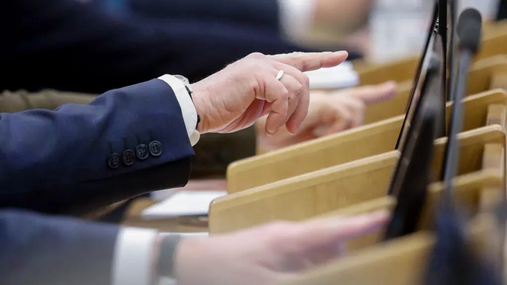 De la protecție la intervenție: Rusia își deschide legal ușa pentru acțiuni militare peste hotare