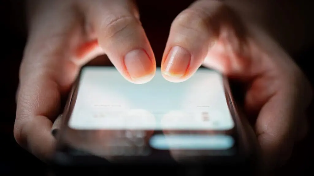 Fără limba rusă în băncile din Letonia. Va dispărea din aplicații și serviciile online