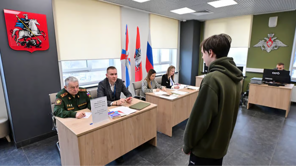 Каждого второго российского срочника пытаются отправить на войну