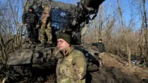Sutele de tancuri trimise de aliați în Ucraina au ajuns să fie folosite ca tractoare: „Le scoatem pe vreme rea, când nu zboară dronele”