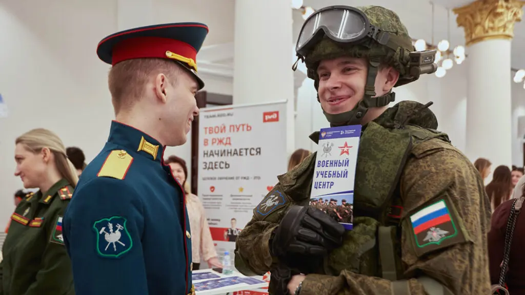 Veteranii războiului din Ucraina ocupă tot mai multe locuri la universitățile din Rusia. Sunt redistribuite inclusiv locurile pentru orfani și persoane cu dizabilități