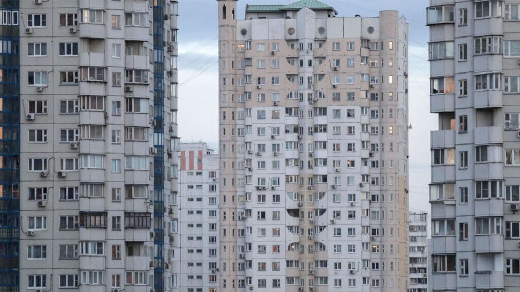 Piața imobiliară din Rusia scapă de sub control. Diferențe de peste 300% în Moscova