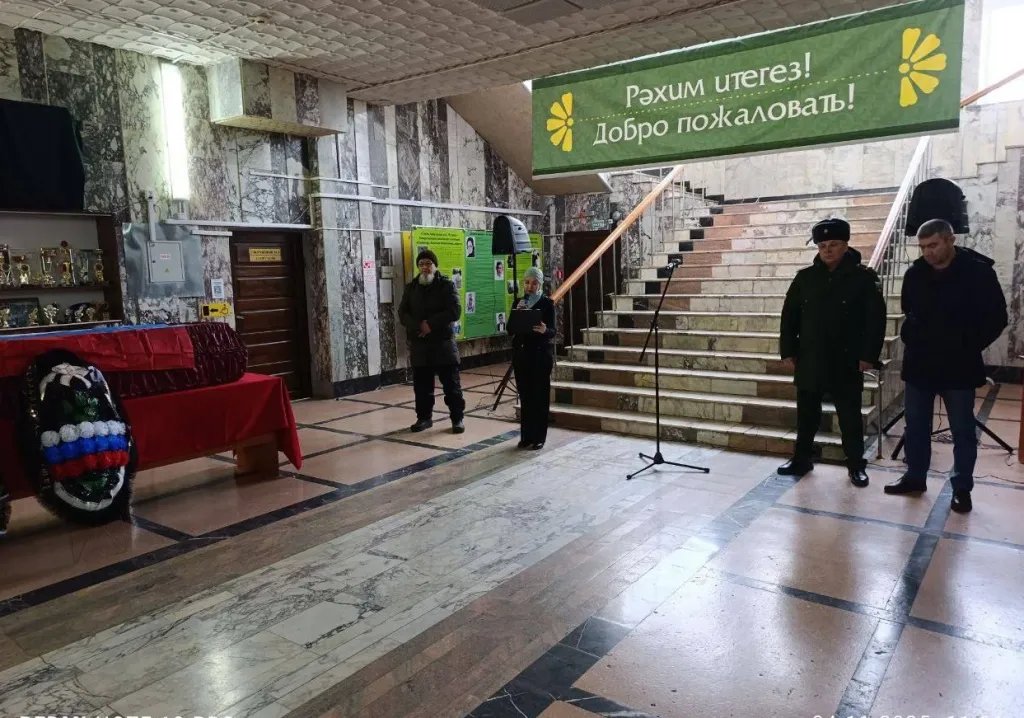 «Добро пожаловать!». Похороны погибшего на войне в Пермском крае