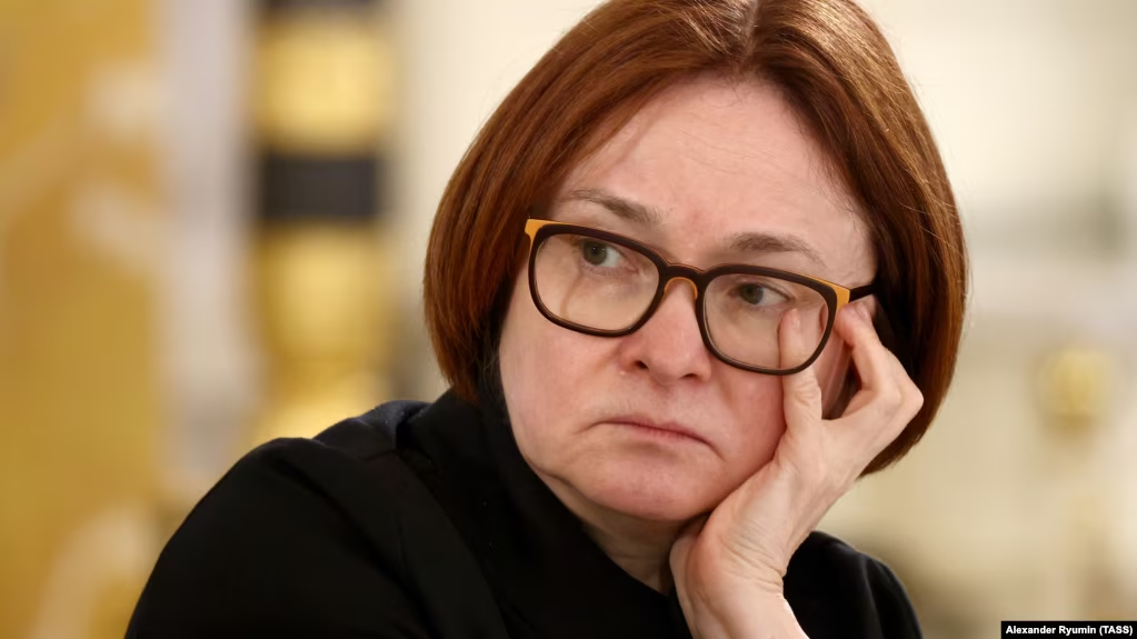 Никто не хочет отвечать за кризис. Почему Банк России снизил ставку