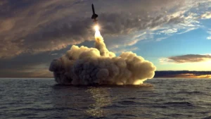 Un stat vecin cu Rusia ridică interdicția de amplasare a armelor nucleare pe teritoriul său