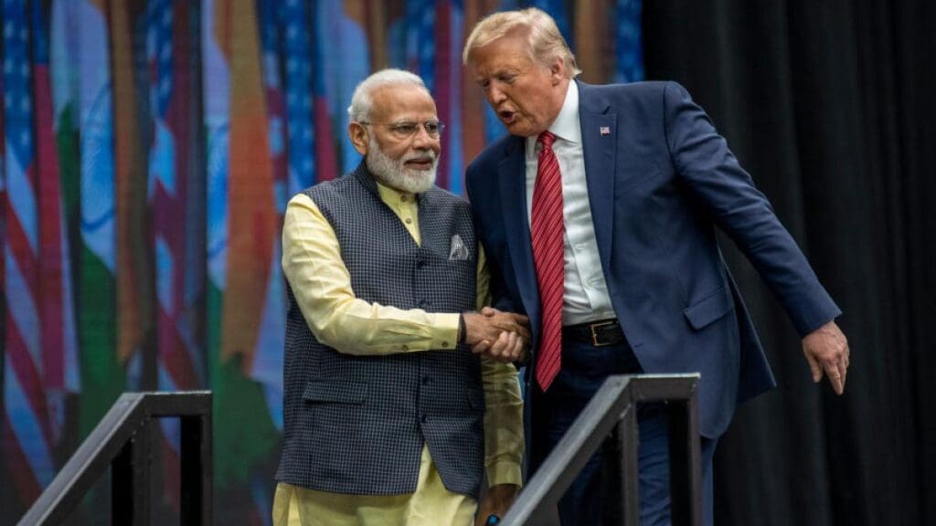 Trump anunță că a convins India să nu mai cumpere petrol rusesc. Un nou acord comercial între cele două țări va fi semnat