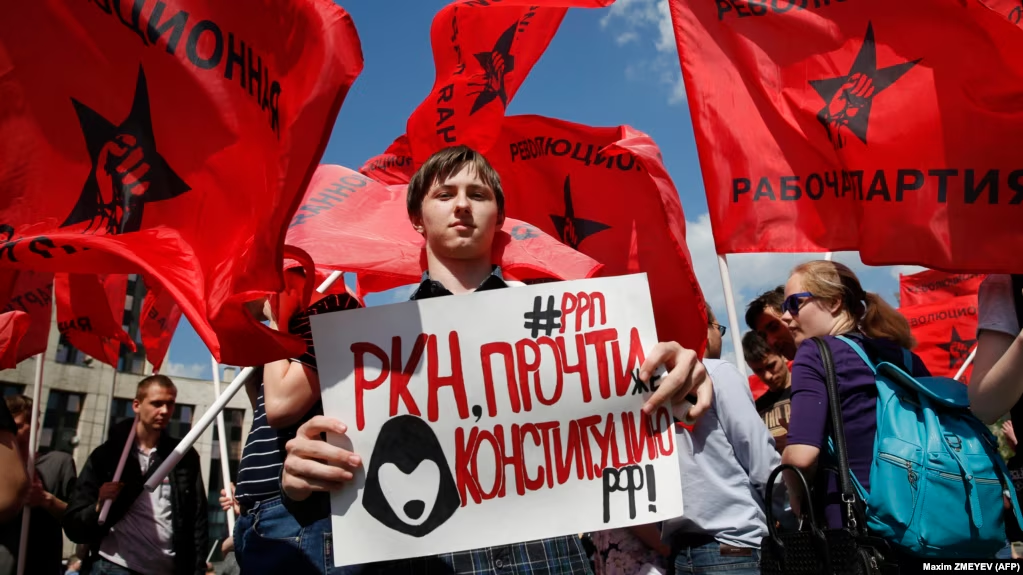 Власти России запретили митинги против блокировок интернета более чем в 20 городах