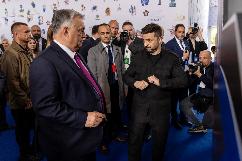 Tensiunile dintre Ungaria și Ucraina, la cote maxime, după ce Budapesta a reținut transportul unei bănci ucrainene: „Vrem să știm ce fac ucrainenii cu acești bani”