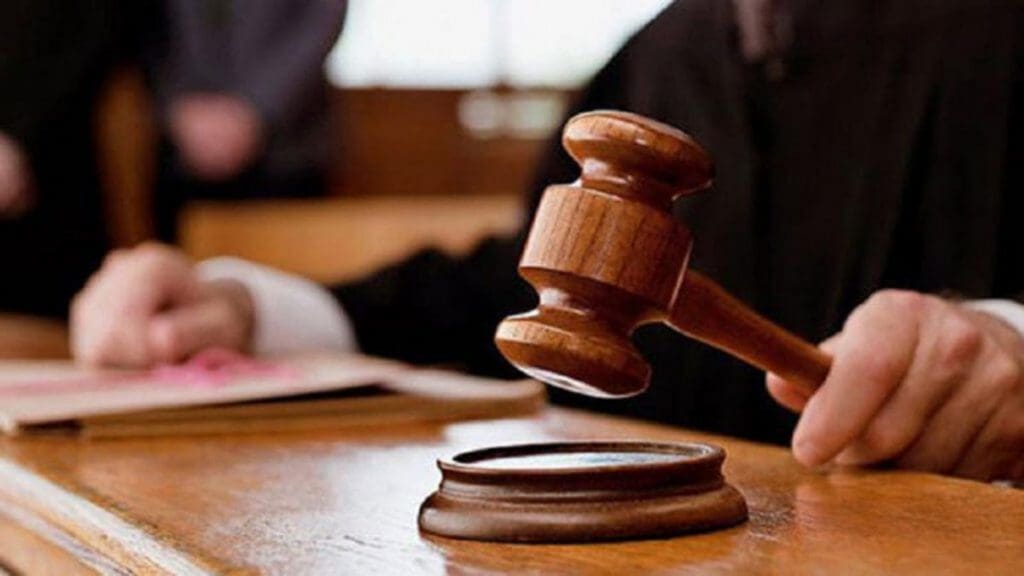 Goods worth over 1 billion dollars will be confiscated from two deputies in the Kuban region of Russia. They owned nearly 500 properties and 81 companies.