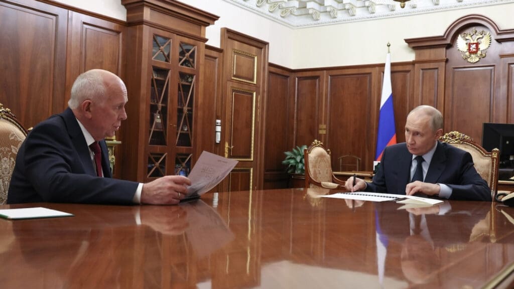 Путину сообщили о новом переносе сроков строительства всех российских пассажирских самолетов