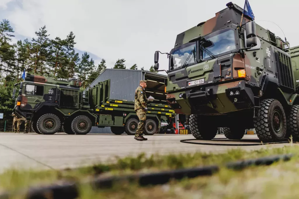 NATO ia o măsură crucială pentru apărarea regiunii baltice în scenariul unui război. Acord între Germania și Țările de Jos