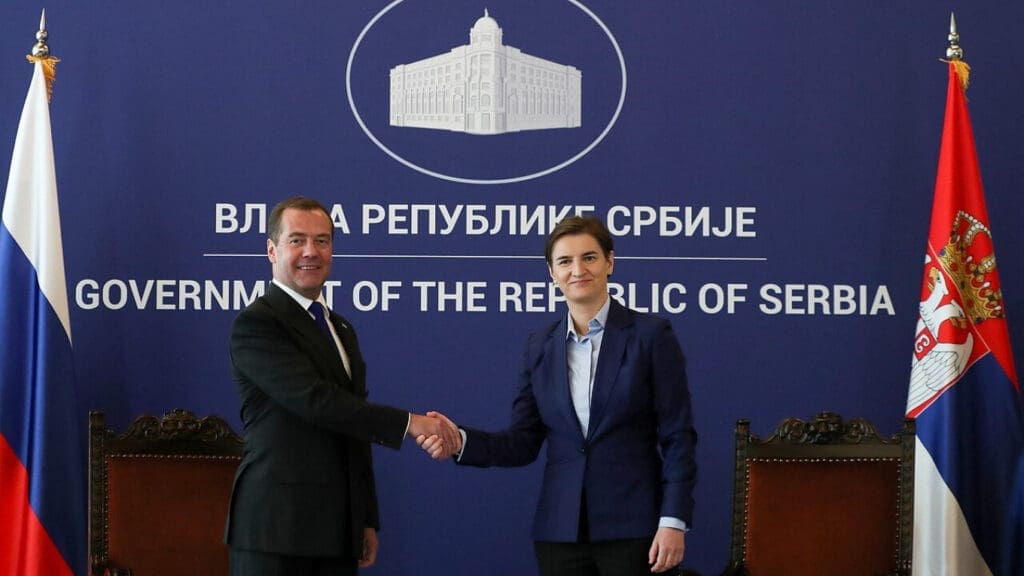 Глава сербского парламента заявила, что Россия не является «братской» Сербии страной