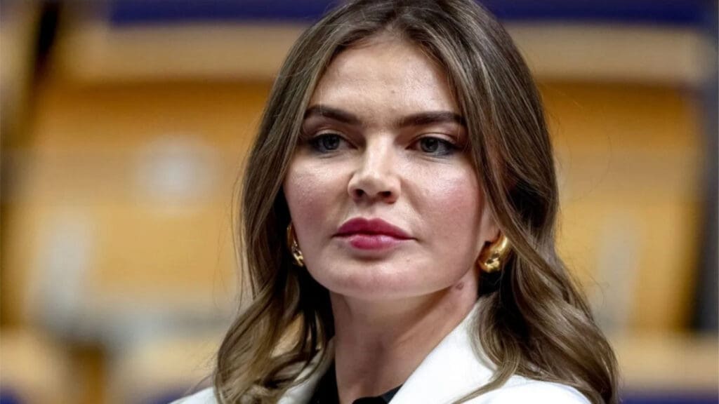 Детям Путина и Кабаевой наняли 20 гувернанток из Европы вопреки заявлениям о «войне» с Западом