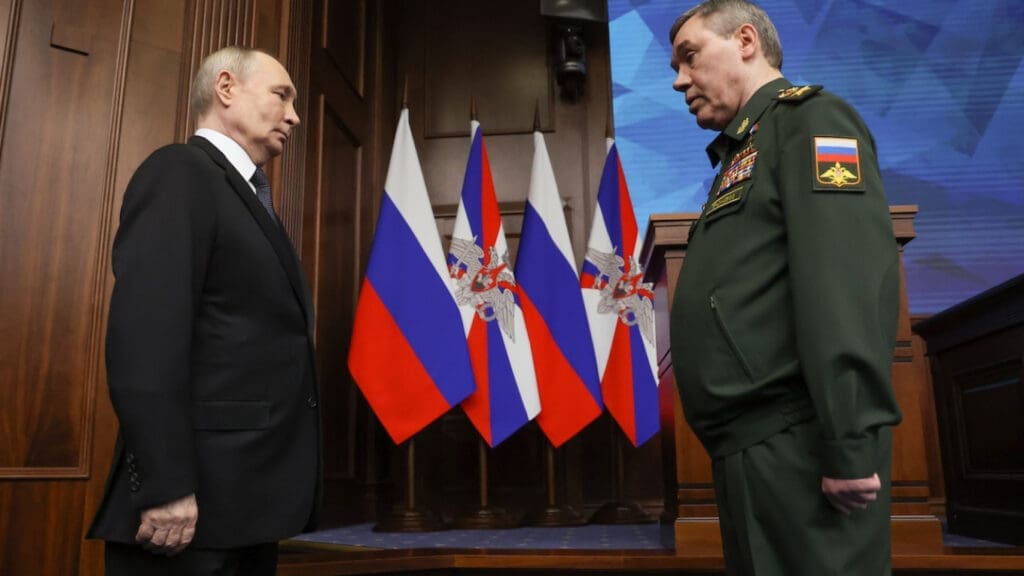 Comandamentul militar superior l-ar fi convins pe Putin că armata rusă poate ocupa întregul Donbas până în toamnă