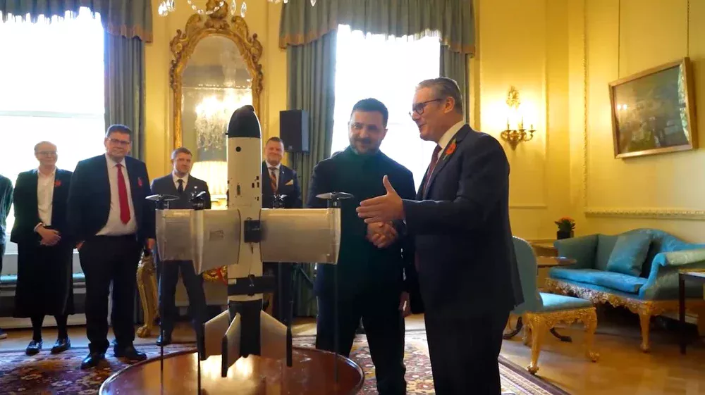 SUA vor tehnologia dronelor ucrainene. Washingtonul cere acces la sistemele AI și navigația fără GPS, dar Zelenski trasează o „linie roșie”