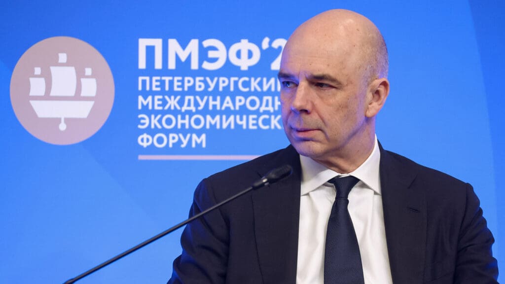 Curtea de Conturi: bugetul Rusiei riscă să încaseze cu peste două trilioane de ruble mai puțin decât era planificat
