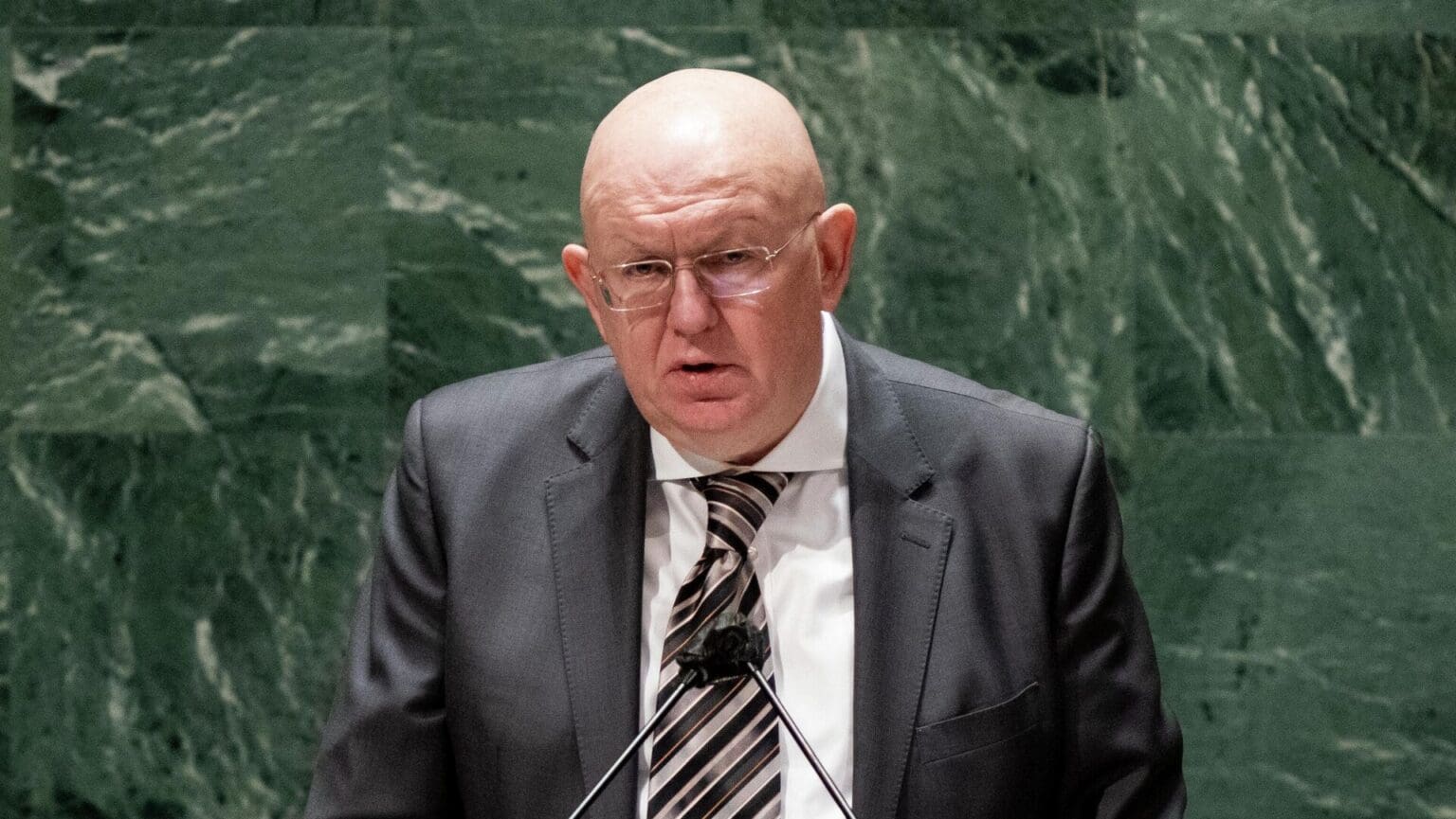 (ВИДЕО) «Эти случаи не поддаются верификации!» Посол РФ в ООН оправдывается: Россию обвинили в сексуализированном насилии на войне в Украине