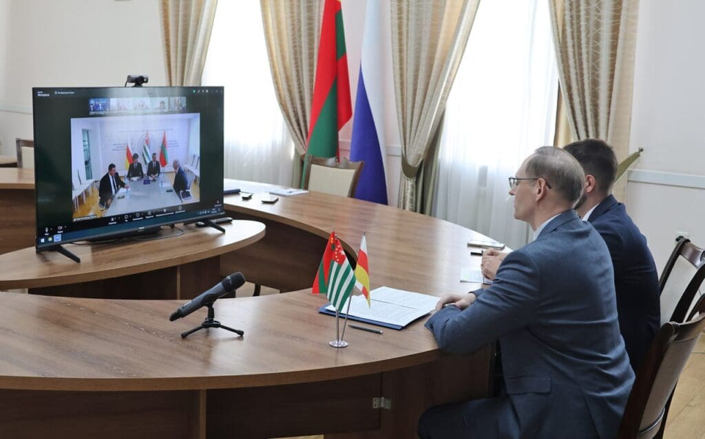 Îi fac pe plac lui Putin de Ziua Rusiei? Separatiștii din Moldova și Georgia cer comunității internaționale să fie recunoscuți