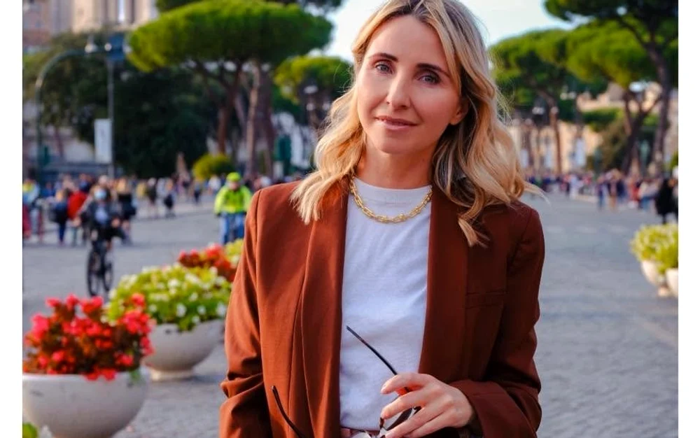 Bomb attack in Monaco. The Ukrainian oligarch’s concubine is the mutilated woman, and their teenage son, seriously injured. The hypotheses behind the attack