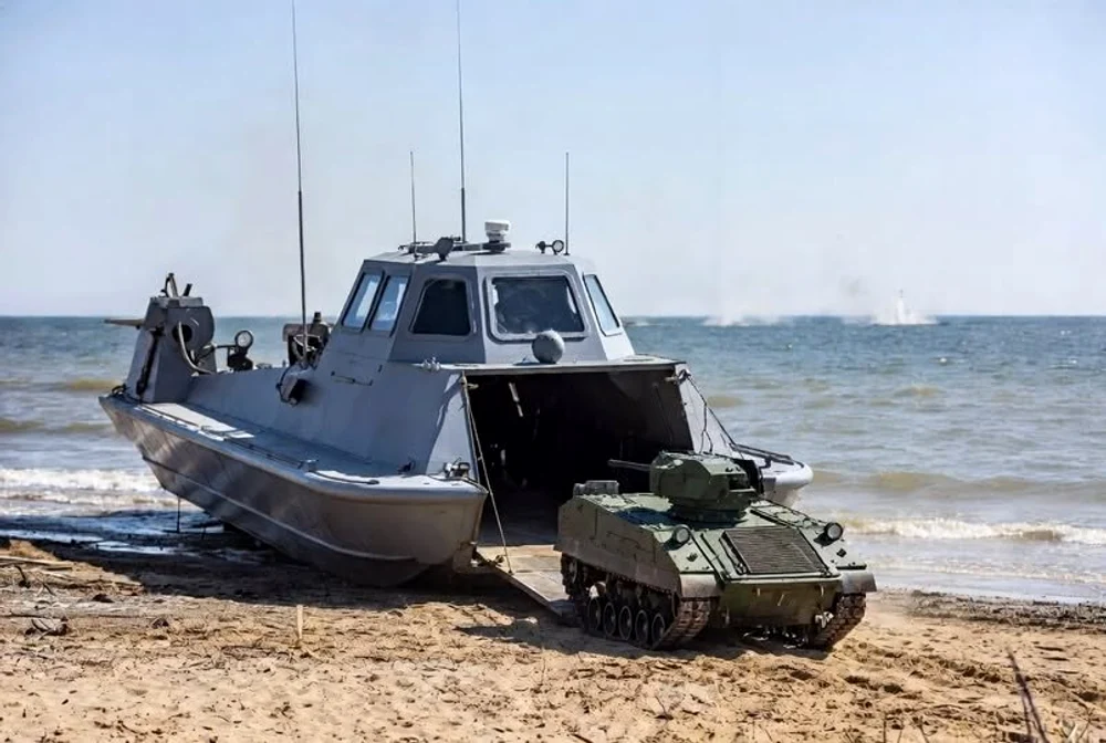 Boats, airplanes, robots. How Ukraine transformed any vehicle into a “mother-ship” for drones