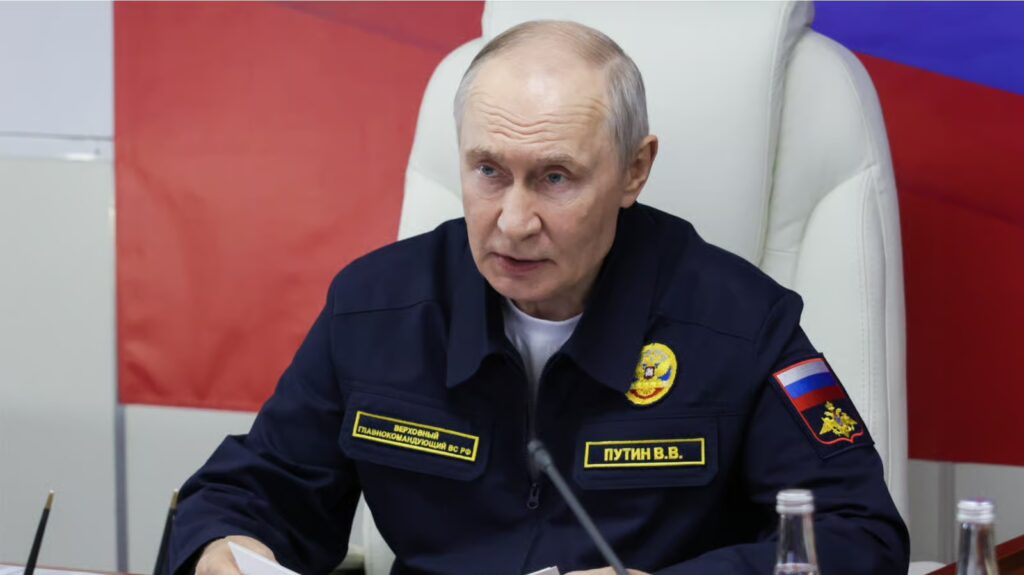 Расходы РФ на войну в этом году достигнут почти 17 трлн рублей. Это на 40% больше, чем планировалось